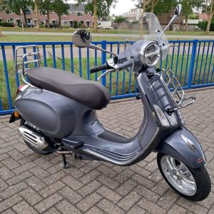 Vespa Primavera touring 25km/h